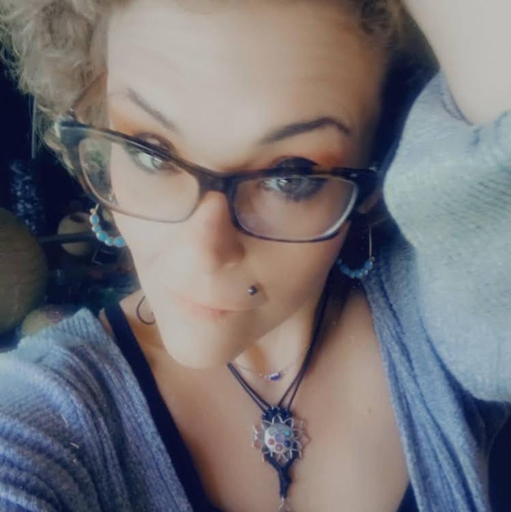 Meet your Posher, Kelly